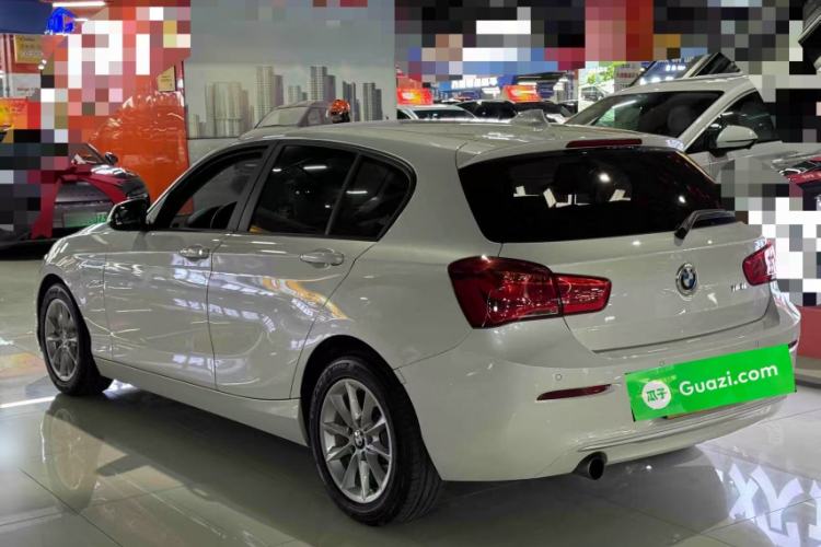 Used BMW 1 Series 2016 118i Urban Design Package Exterior 4