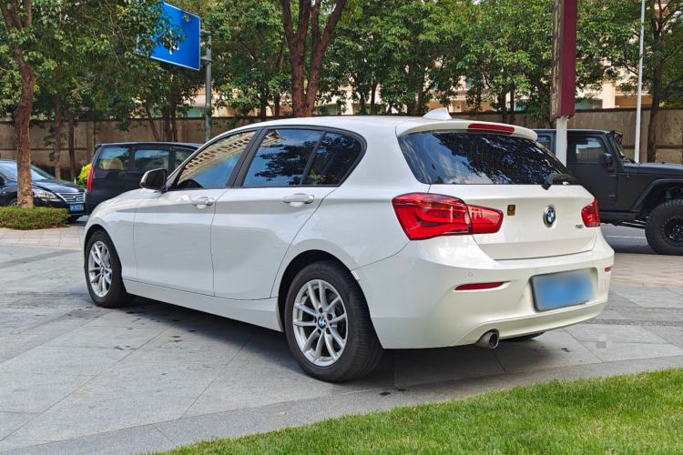 Used BMW 1 Series 2016 118i Leading Model Exterior 4