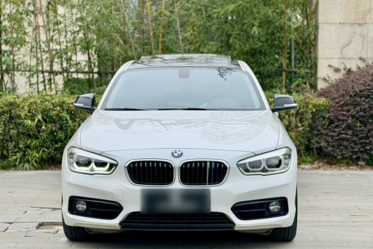 Used BMW 1 Series 2016 120i Sport Design Package Exterior 4
