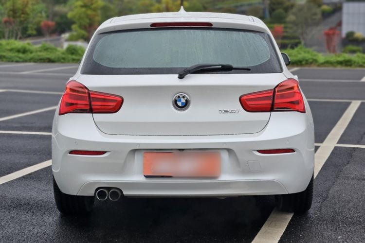 Used BMW 1 Series 2016 120i Leading Model Exterior 5