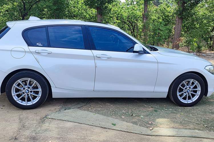 Used BMW 1 Series 2016 118i Leading Model Exterior 6