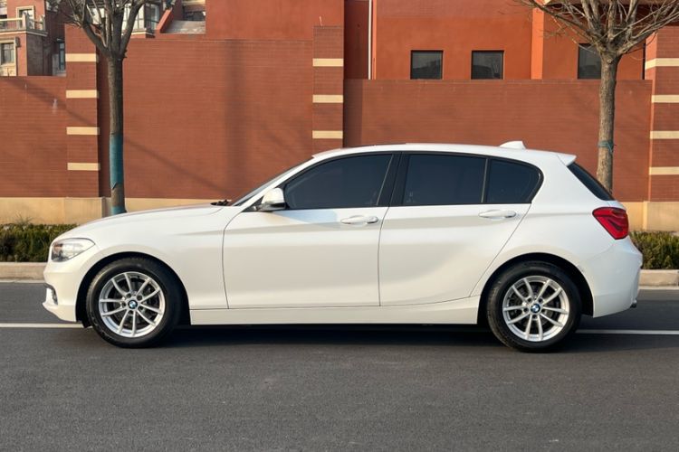 Used BMW 1 Series 2016 118i Leading Model Exterior 6