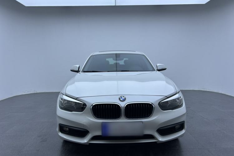 Used BMW 1 Series 2016 120i Leading Model Exterior 6
