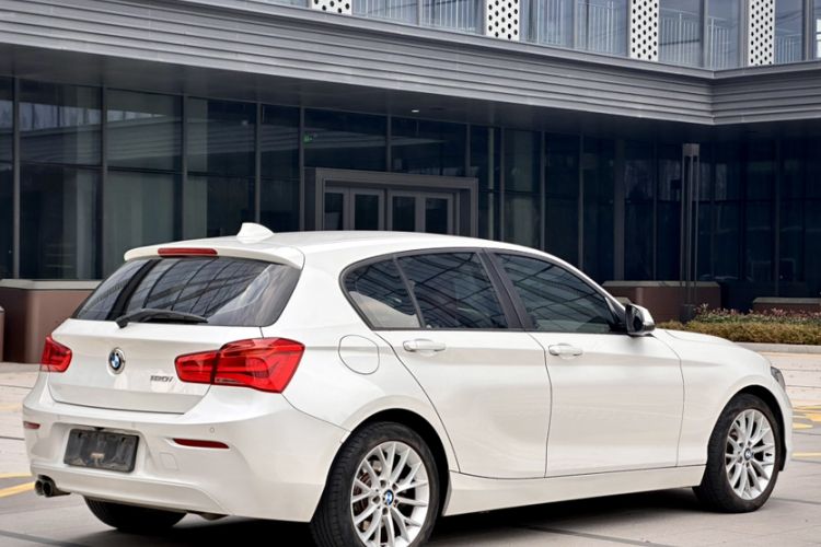 Used BMW 1 Series 2016 120i Leading Model Exterior 7
