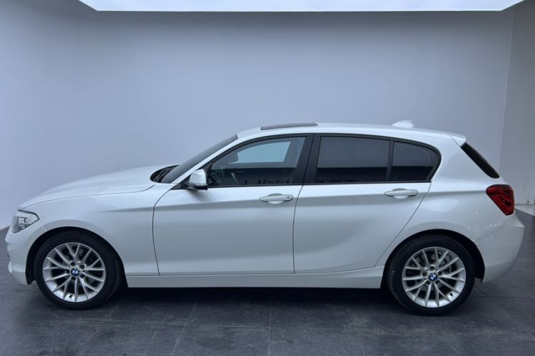 Used BMW 1 Series 2016 120i Leading Model Exterior 8