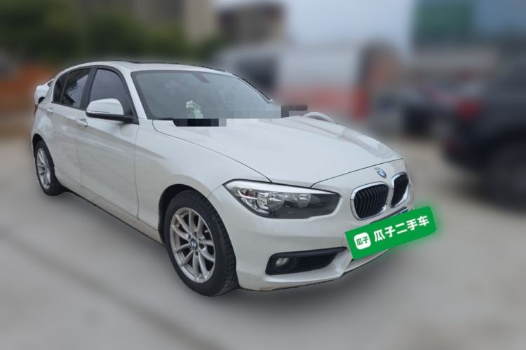 Used BMW 1 Series 2016 118i Leading Model Front Right 45 Deg
