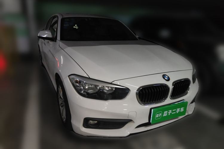 Used BMW 1 Series 2016 118i Leading Model Front Right 45 Deg