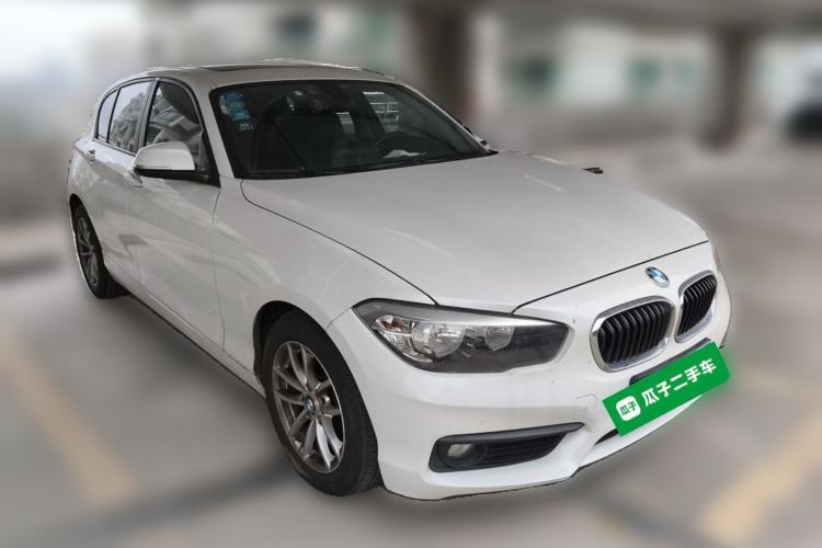 Used BMW 1 Series 2016 118i Leading Model Front Right 45 Deg