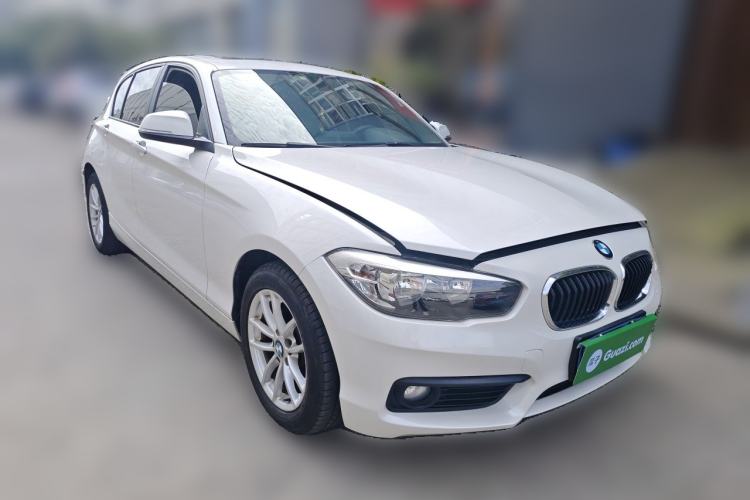 Used BMW 1 Series 2016 118i Leading Model Front Right 45 Deg