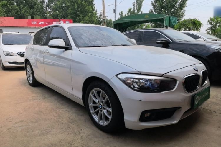 Used BMW 1 Series 2016 118i Leading Model Front Right 45 Deg