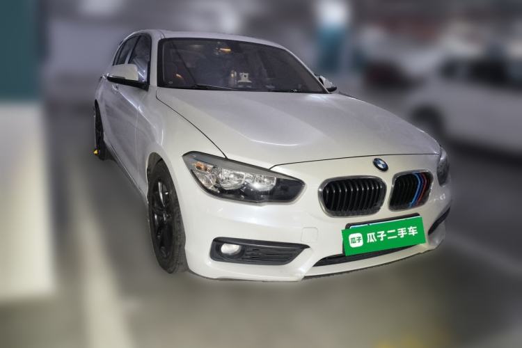Used BMW 1 Series 2016 118i Leading Model Front Right 45 Deg