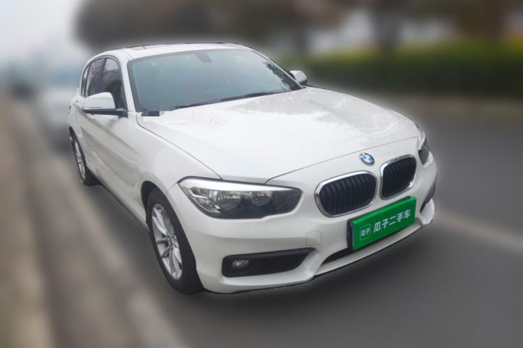 Used BMW 1 Series 2016 118i Leading Model Front Right 45 Deg