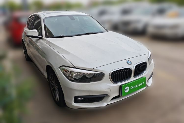 Used BMW 1 Series 2016 118i Leading Model Front Right 45 Deg