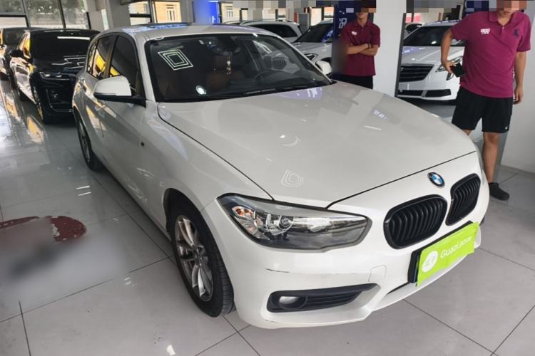 Used BMW 1 Series 2016 118i Leading Model Front Right 45 Deg