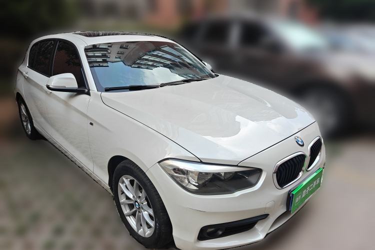 Used BMW 1 Series 2016 118i Leading Model Front Right 45 Deg