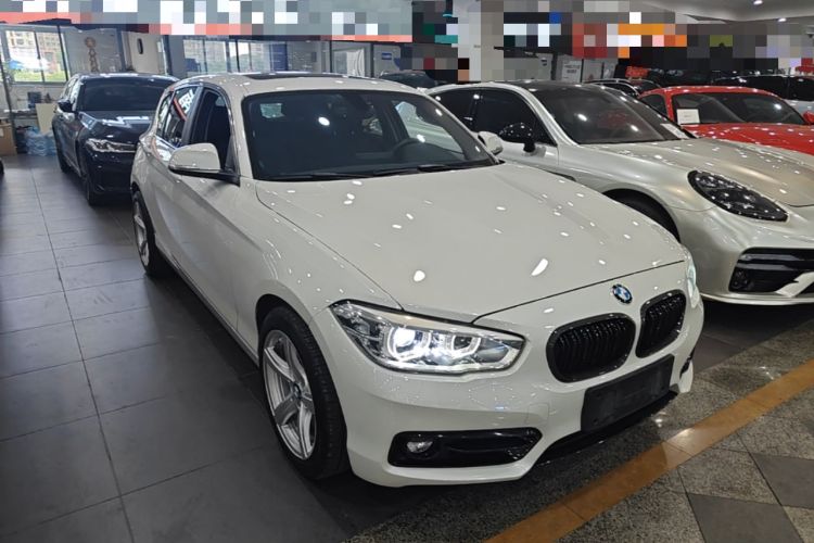 Used BMW 1 Series 2016 120i Sport Design Package Front Right 45 Deg