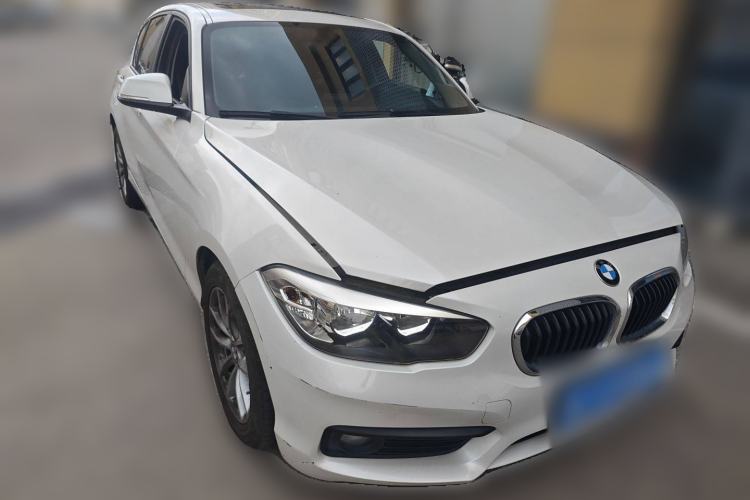 Used BMW 1 Series 2016 118i Leading Model Front Right 45 Deg