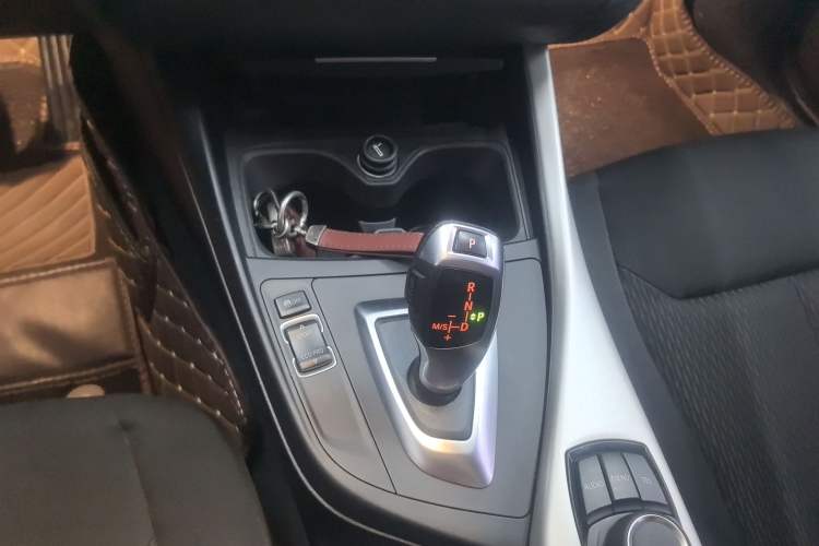 Used BMW 1 Series 2016 118i Leading Model Gear Lever