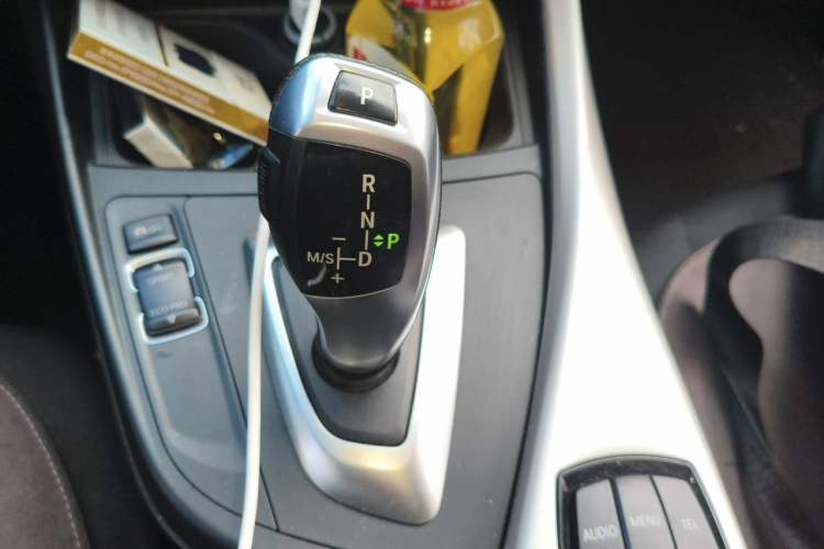Used BMW 1 Series 2016 120i Leading Model Gear Lever