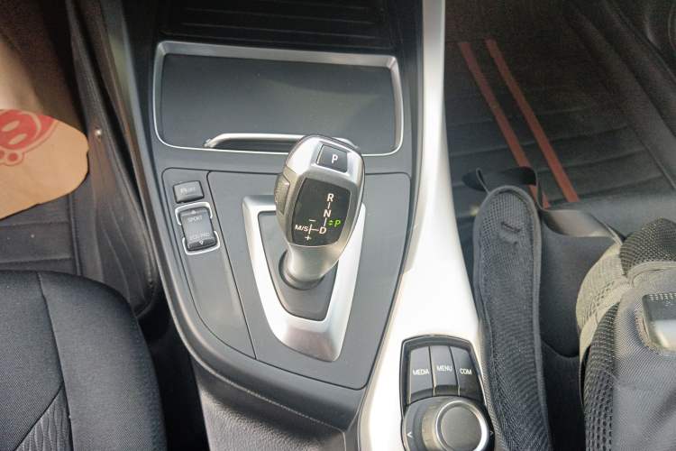 Used BMW 1 Series 2016 118i Leading Model Gear Lever