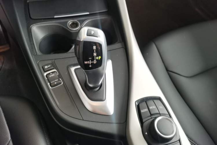 Used BMW 1 Series 2016 118i Leading Model Gear Lever