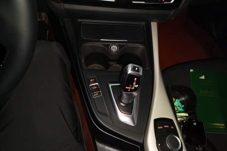 Used BMW 1 Series 2016 118i Leading Model Gear Lever