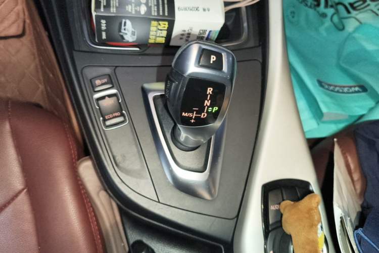 Used BMW 1 Series 2016 118i Leading Model Gear Lever