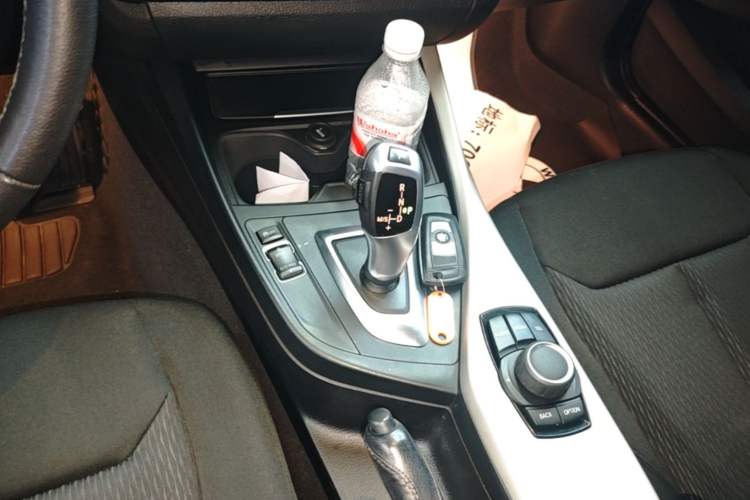 Used BMW 1 Series 2016 118i Leading Model Gear Lever