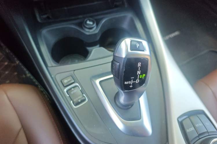 Used BMW 1 Series 2016 118i Leading Model Gear Lever