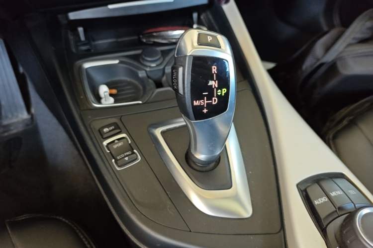Used BMW 1 Series 2016 118i Leading Model Gear Lever