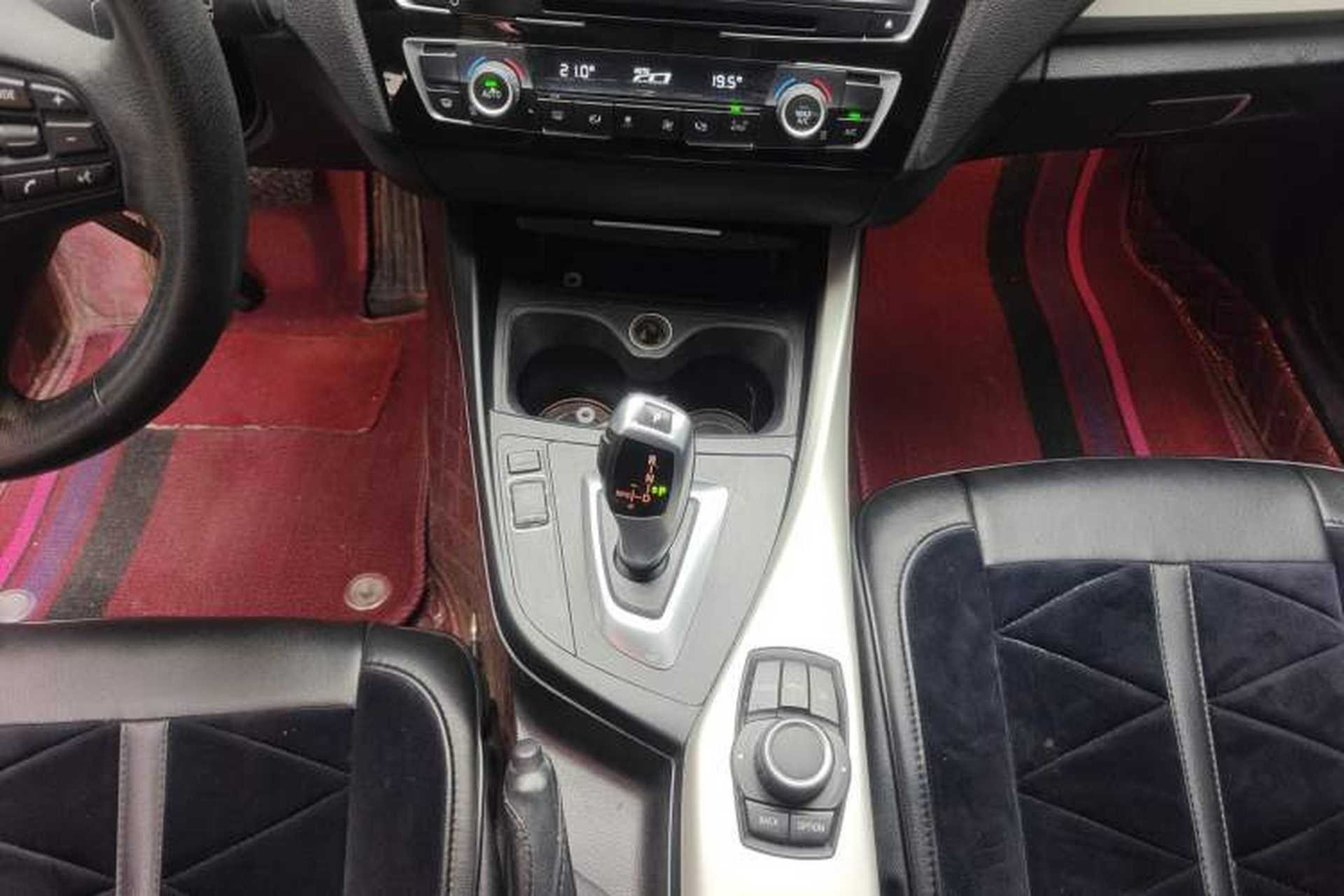 Used BMW 1 Series 2016 120i Leading Model Gear Lever