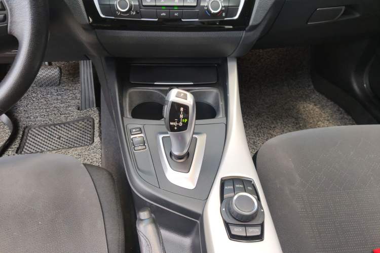 Used BMW 1 Series 2016 118i Leading Model Gear Lever