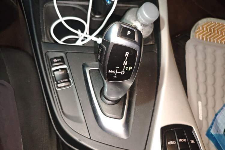 Used BMW 1 Series 2016 120i Leading Model Gear Lever