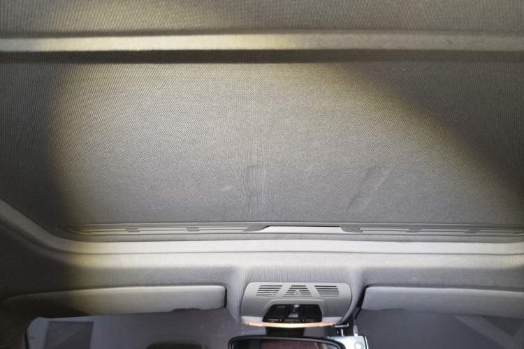 Used BMW 1 Series 2016 118i Leading Model Headliner