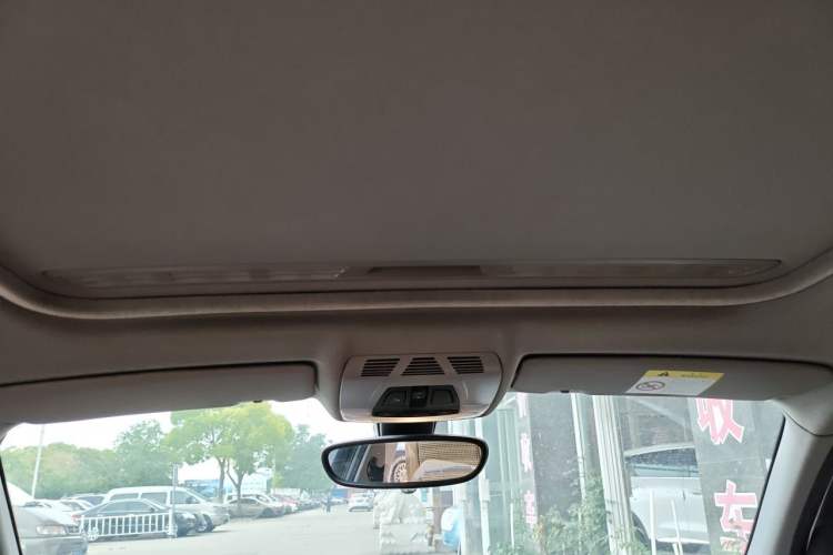 Used BMW 1 Series 2016 118i Leading Model Headliner