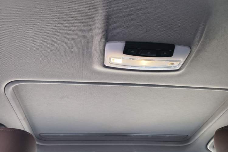Used BMW 1 Series 2016 118i Leading Model Headliner