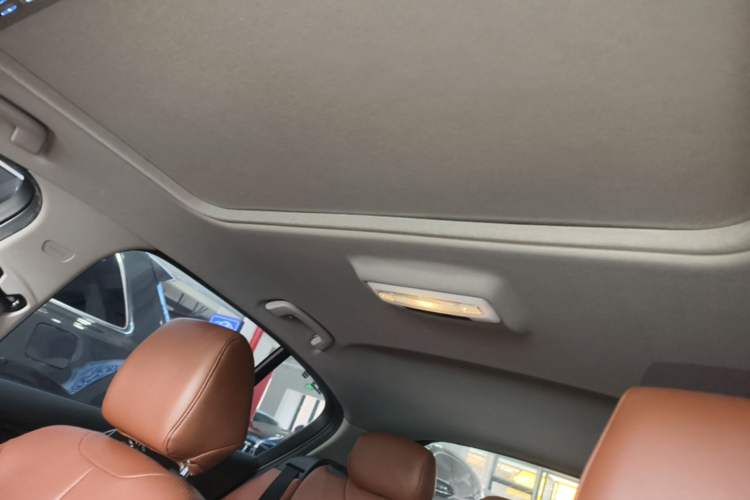 Used BMW 1 Series 2016 118i Leading Model Headliner