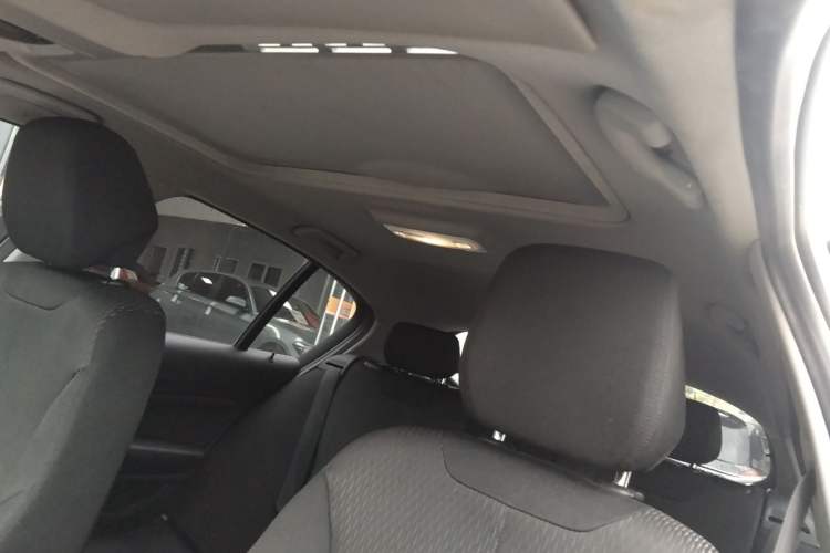 Used BMW 1 Series 2016 118i Leading Model Headliner