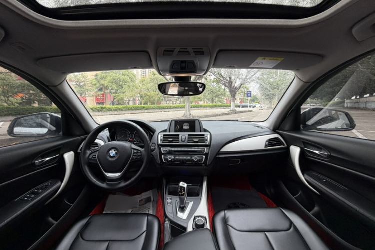 Used BMW 1 Series 2016 118i Leading Model Interior 1