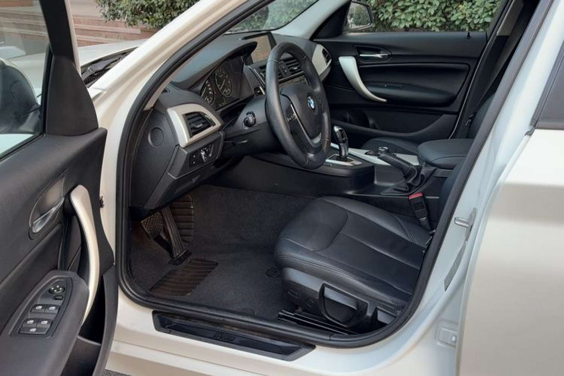 Used BMW 1 Series 2016 118i Leading Model Interior 1