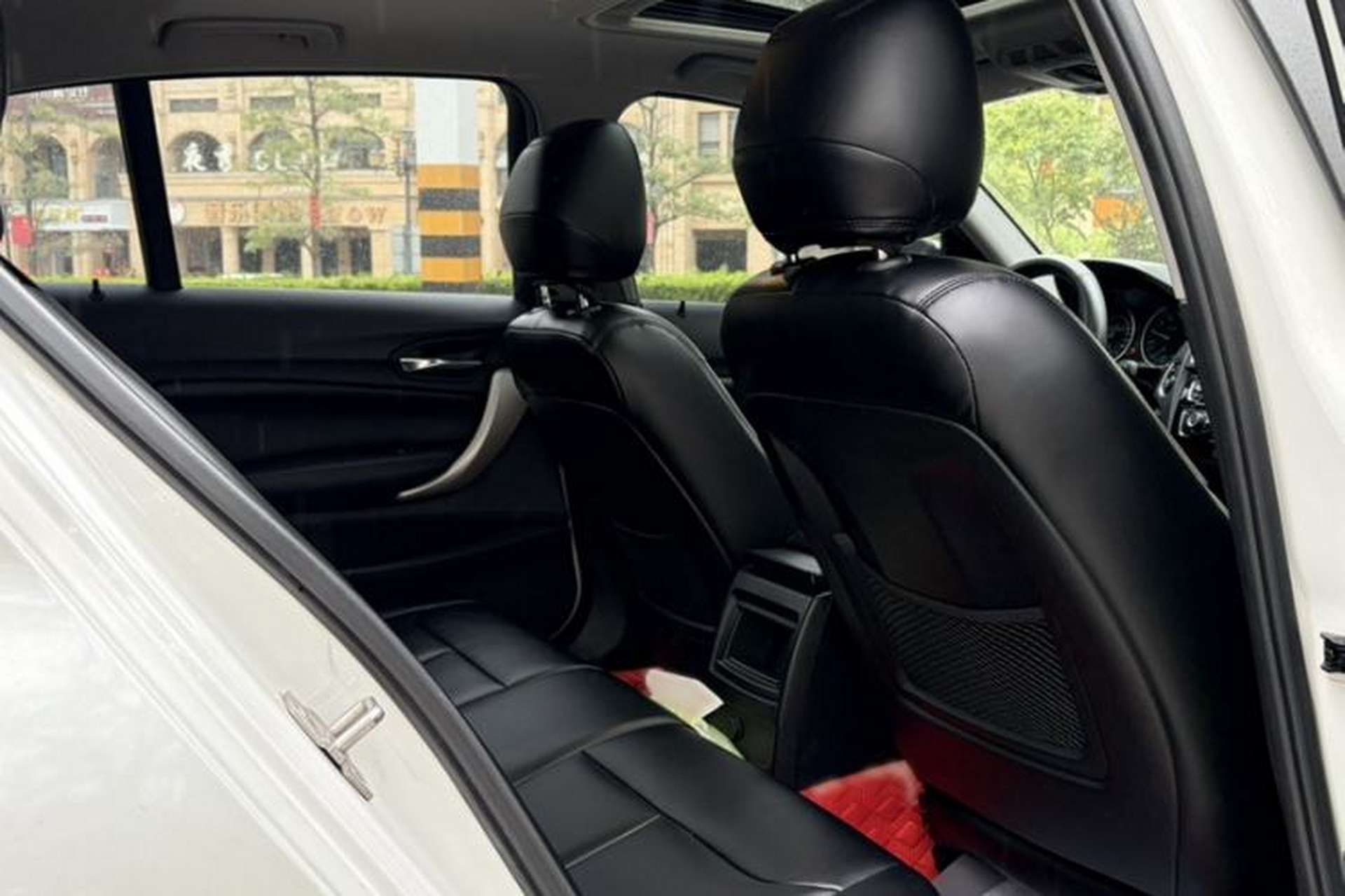Used BMW 1 Series 2016 118i Leading Model Interior 10
