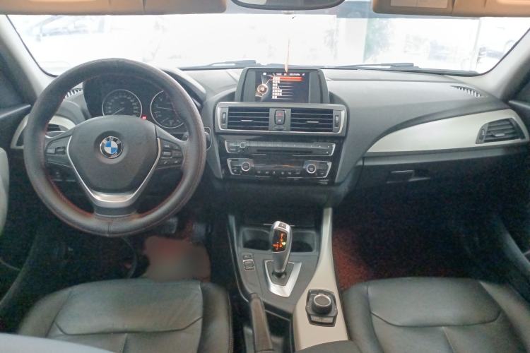 Used BMW 1 Series 2016 120i Leading Model Interior 2