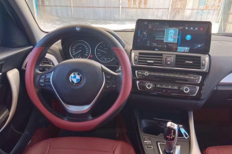 Used BMW 1 Series 2016 118i Leading Model Interior 2