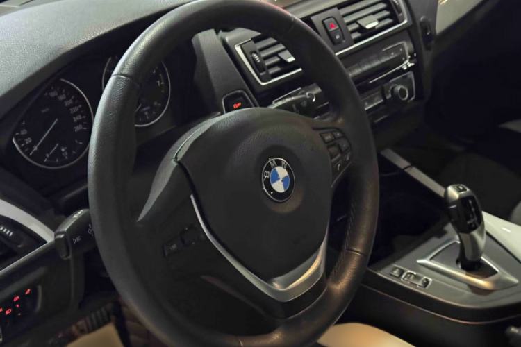 Used BMW 1 Series 2016 118i Urban Design Package Interior 2