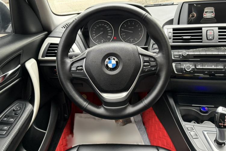 Used BMW 1 Series 2016 118i Leading Model Interior 3
