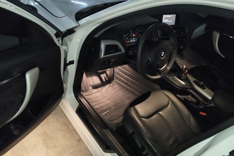 Used BMW 1 Series 2016 118i Leading Model Interior 3