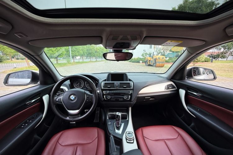 Used BMW 1 Series 2016 120i Leading Model Interior 5