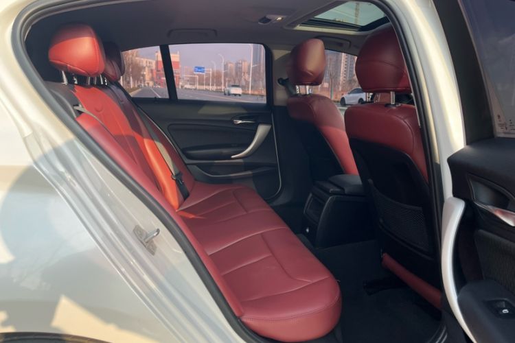 Used BMW 1 Series 2016 118i Leading Model Interior 6