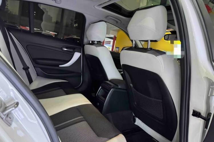 Used BMW 1 Series 2016 118i Urban Design Package Interior 9