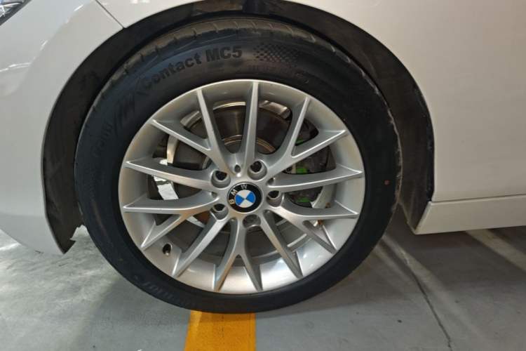 Used BMW 1 Series 2016 120i Leading Model Left Front Wheel Hub